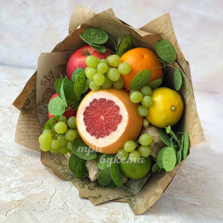 Букет цитрусовых с имбирем для мамы (на столе)